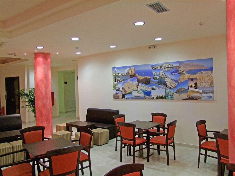 סיטייה Hotel Sea Breeze מראה חיצוני תמונה